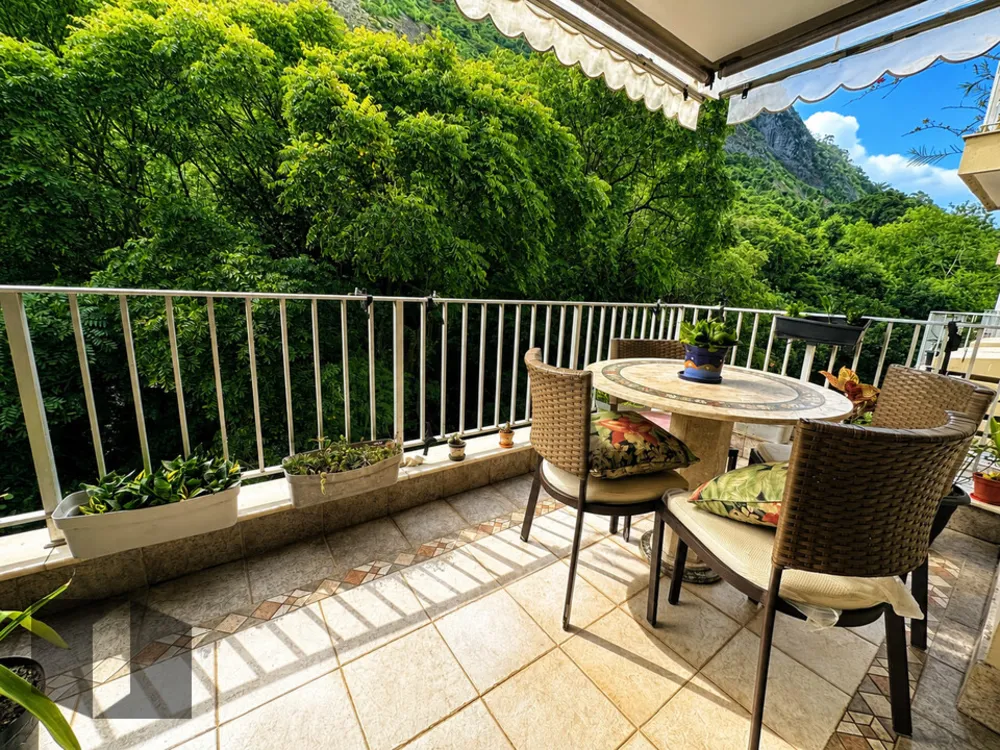 Apartamento, 3 quartos, 100 m² - Foto 1