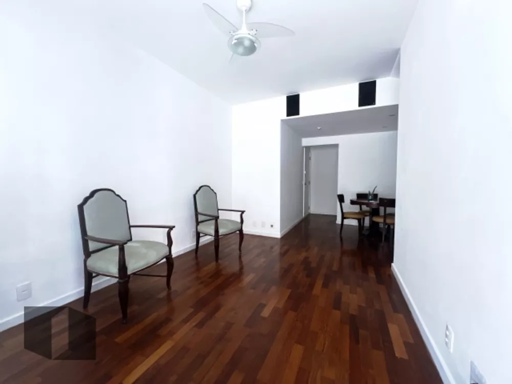 Apartamento à venda com 2 quartos, 74m² - Foto 2