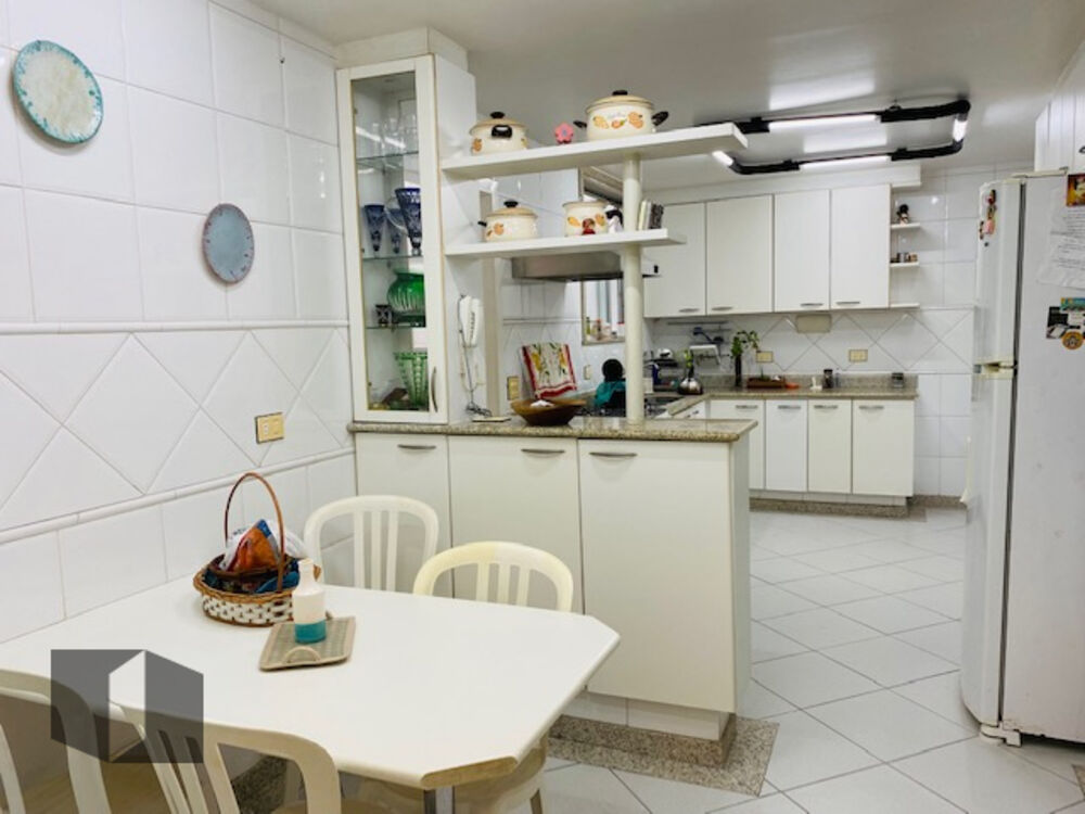 Apartamento, 3 quartos, 260 m² - Foto 11