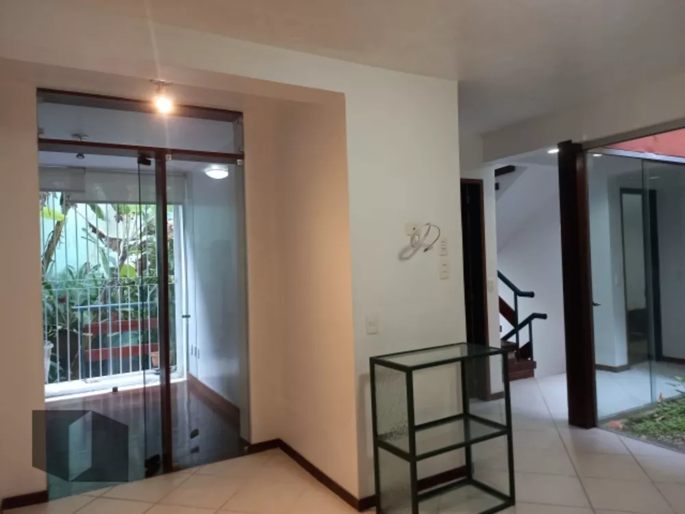 Casa, 3 quartos, 276 m² - Foto 12