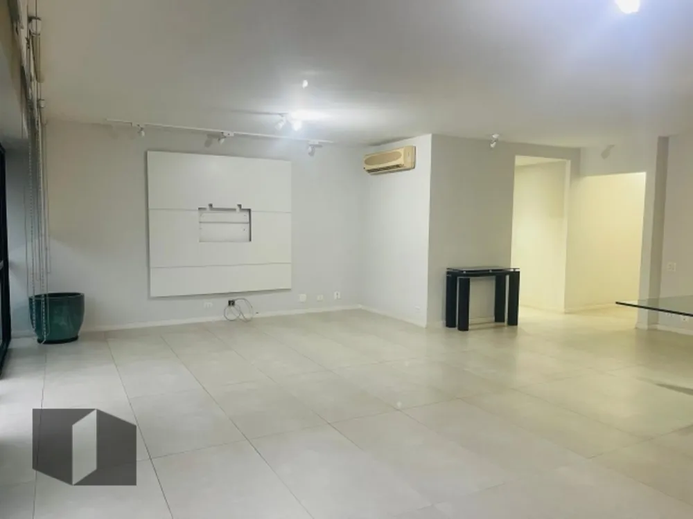 Apartamento, 4 quartos, 220 m² - Foto 2