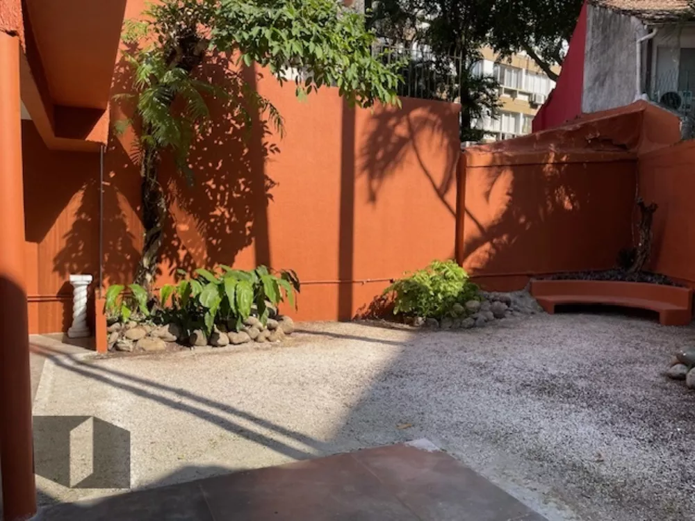 Casa, 3 quartos, 292 m² - Foto 35