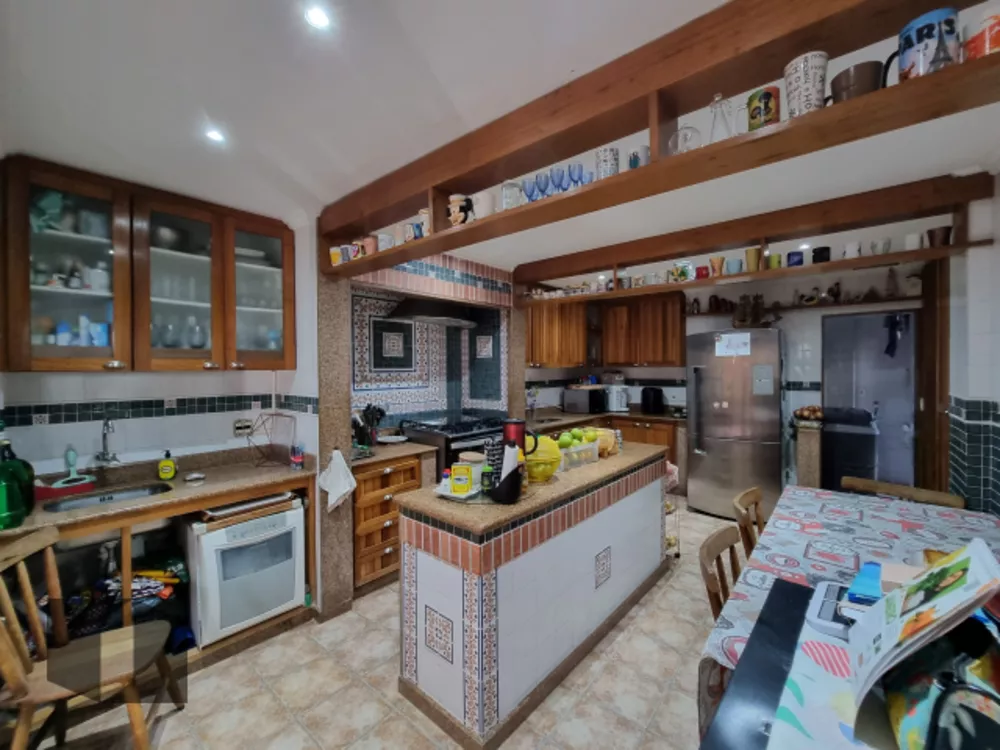 Casa, 4 quartos, 250 m² - Foto 6