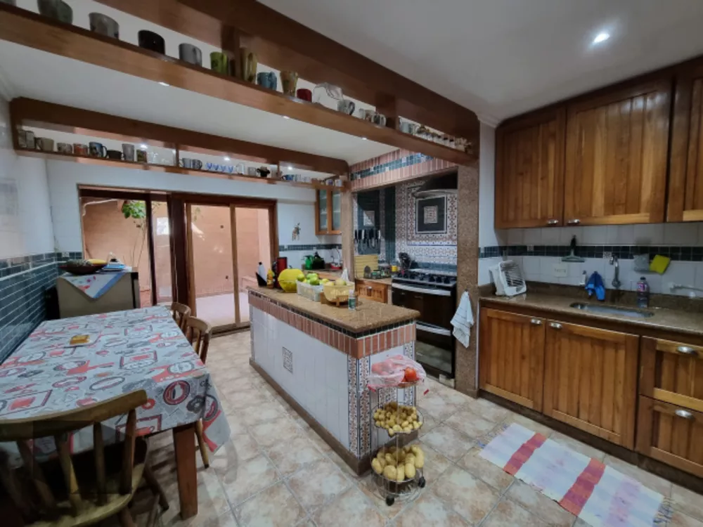 Casa, 4 quartos, 250 m² - Foto 42