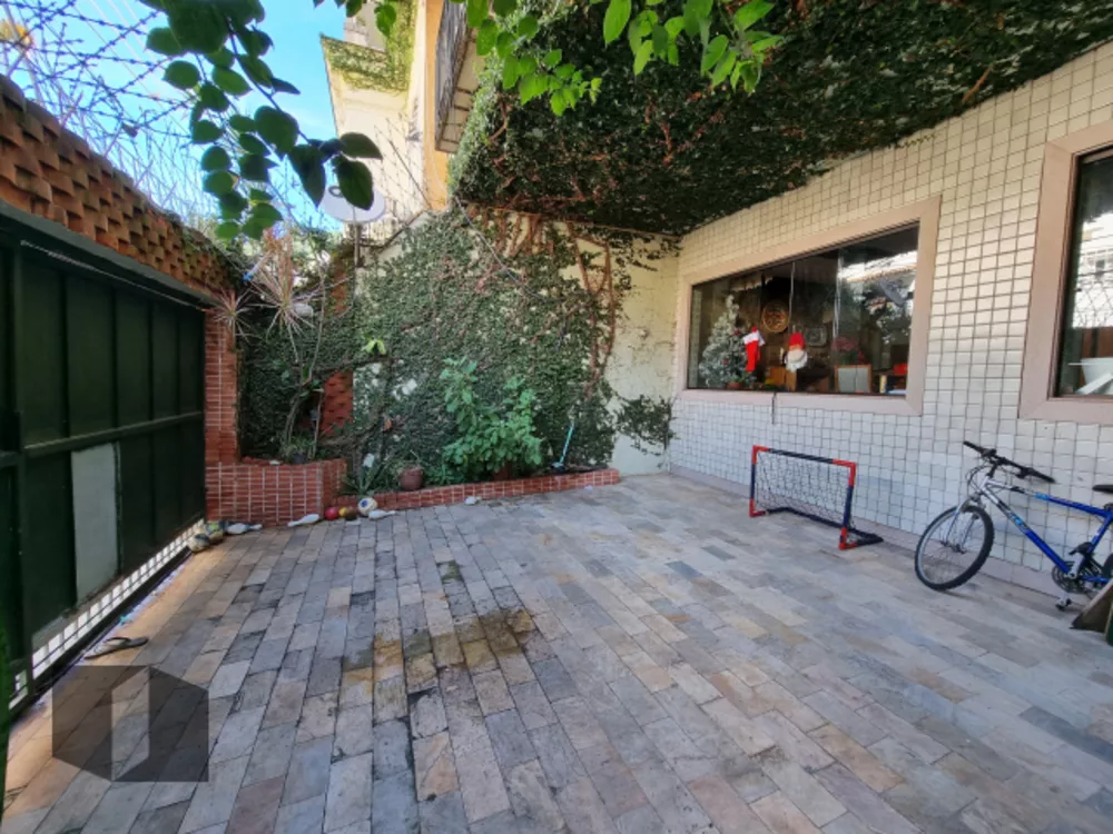 Casa, 4 quartos, 250 m² - Foto 26