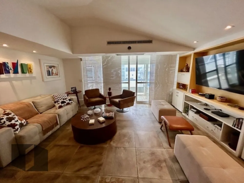 Cobertura, 3 quartos, 178 m² - Foto 1