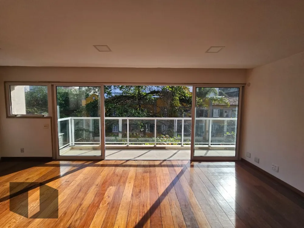 Apartamento, 3 quartos, 159 m² - Foto 1