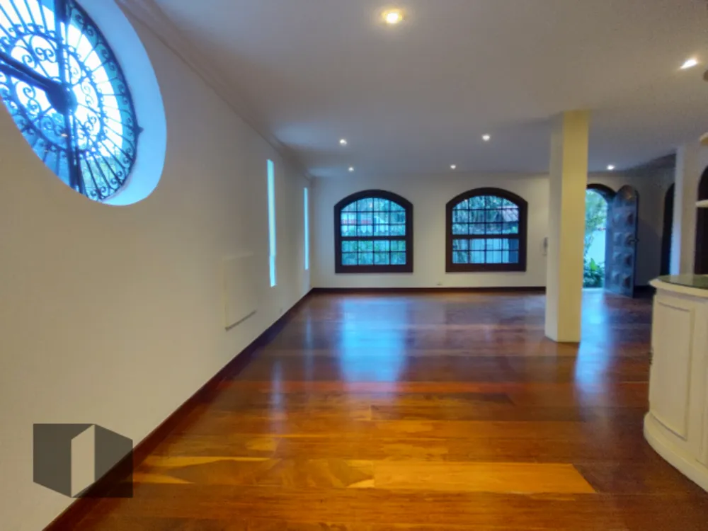 Casa, 4 quartos, 376 m² - Foto 1
