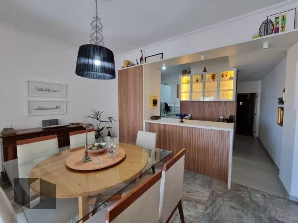 Apartamento à venda com 3 quartos, 137m² - Foto 2