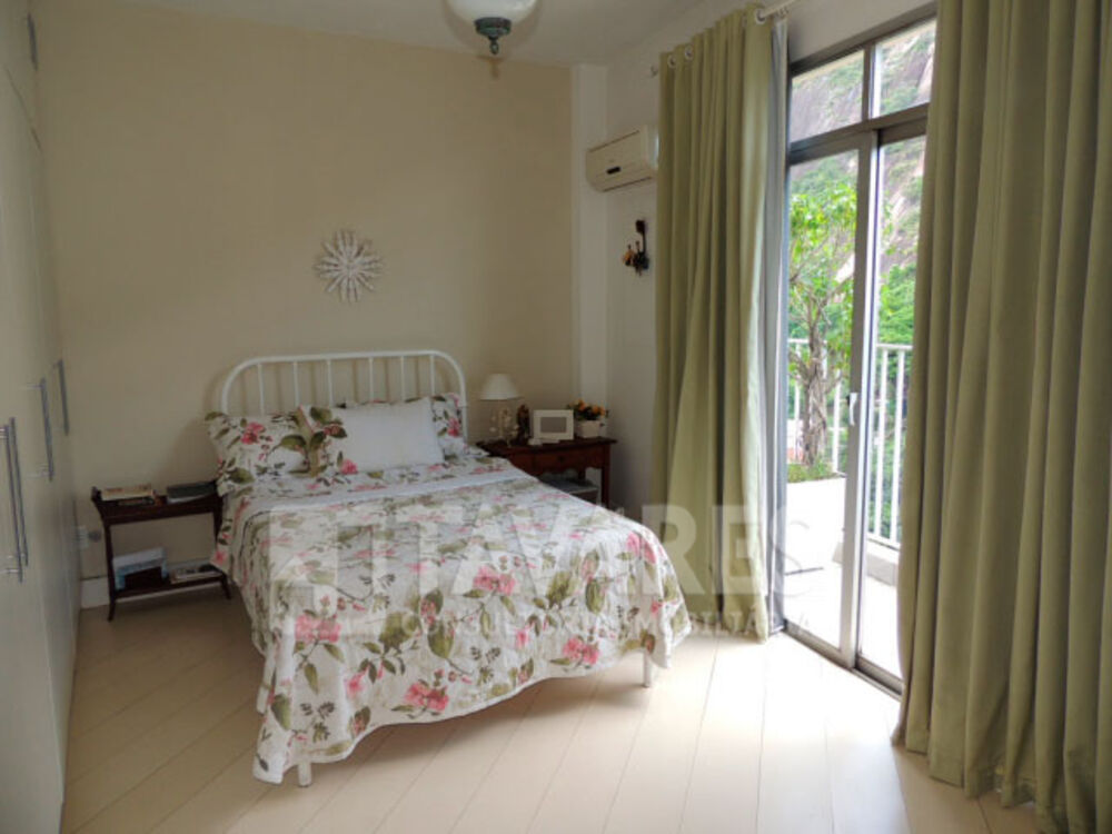 Apartamento à venda com 3 quartos, 128m² - Foto 4