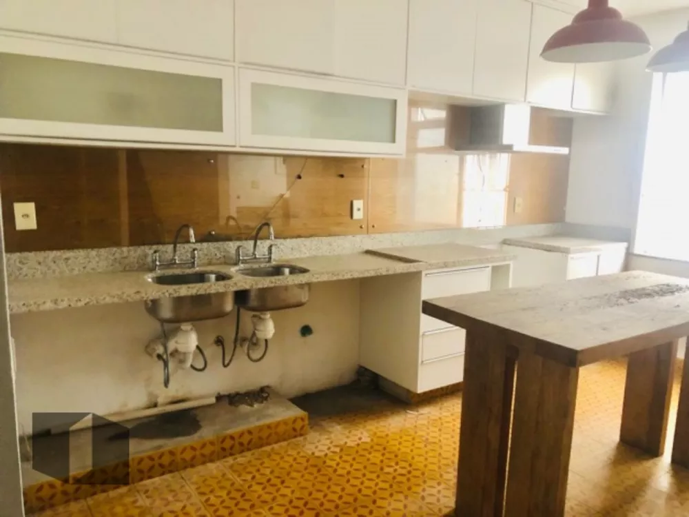 Apartamento à venda com 4 quartos, 176m² - Foto 17