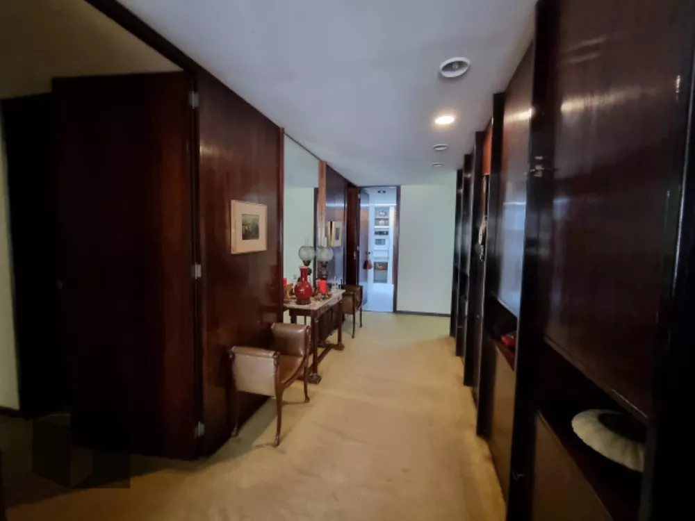 Apartamento à venda com 4 quartos, 280m² - Foto 18