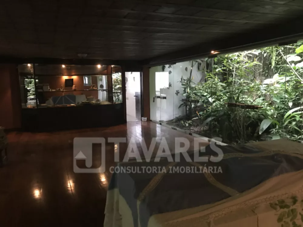 Casa à venda com 5 quartos, 765m² - Foto 4