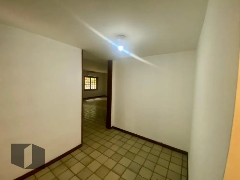 Casa, 5 quartos, 395 m² - Foto 4