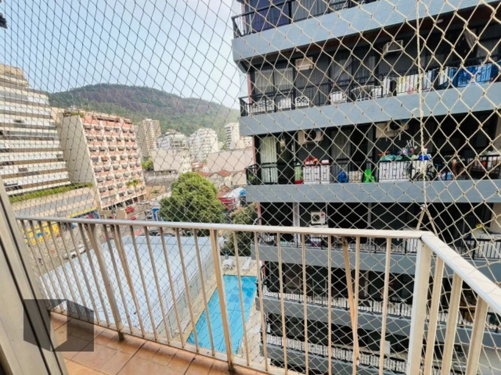 Apartamento à venda com 4 quartos, 130m² - Foto 2