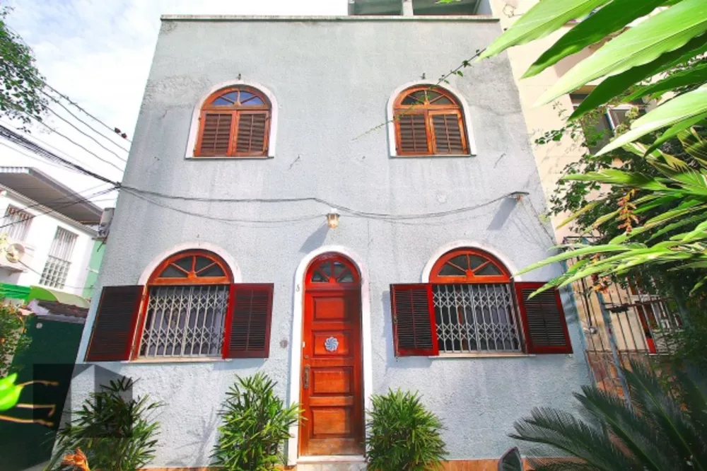 Casa, 4 quartos, 237 m² - Foto 2