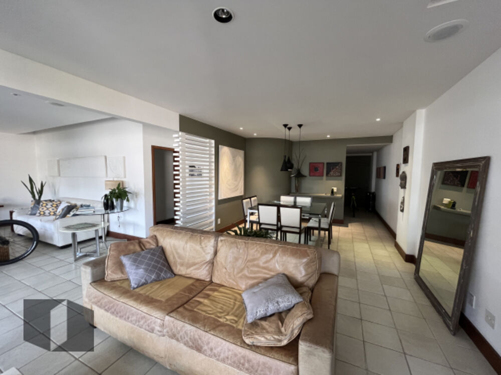 Cobertura, 3 quartos, 301 m² - Foto 2