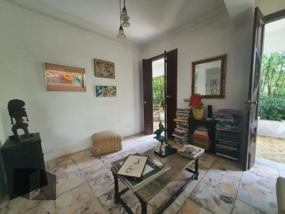 Casa, 4 quartos, 253 m² - Foto 1