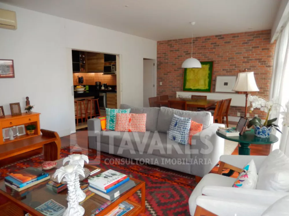 Apartamento à venda com 3 quartos, 125m² - Foto 1