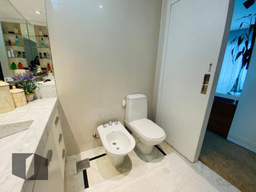 Cobertura à venda com 4 quartos, 247m² - Foto 9