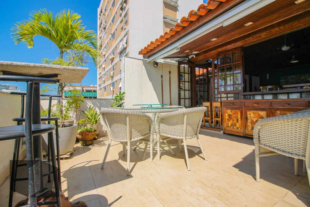 Cobertura, 3 quartos, 222 m² - Foto 4