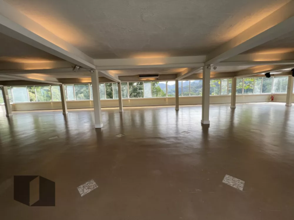 Casa, 8 quartos, 1350 m² - Foto 20