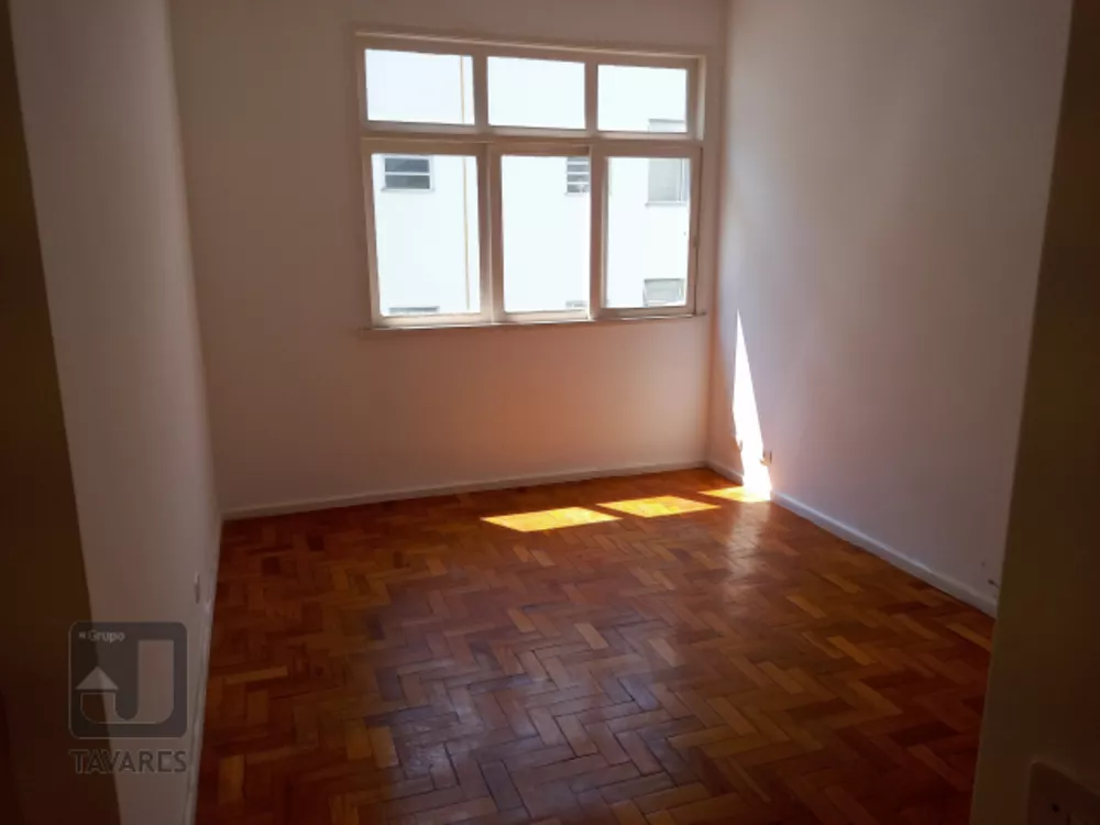 Apartamento à venda com 2 quartos, 57m² - Foto 1