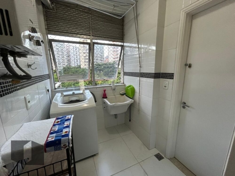 Apartamento à venda com 2 quartos, 70m² - Foto 12