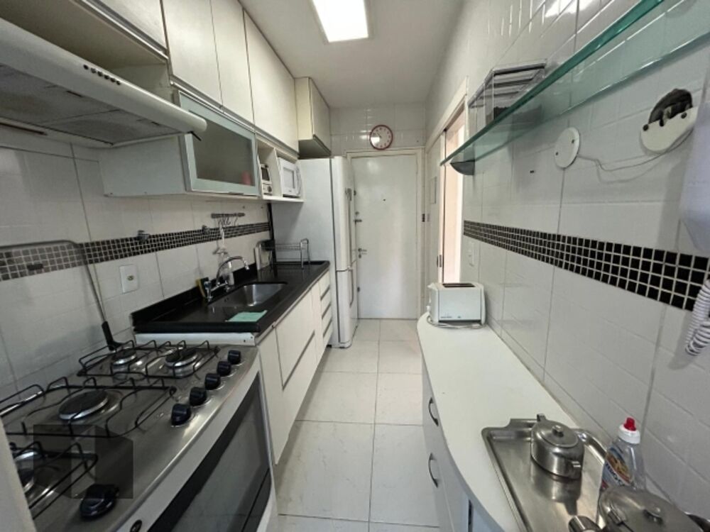 Apartamento à venda com 2 quartos, 70m² - Foto 10