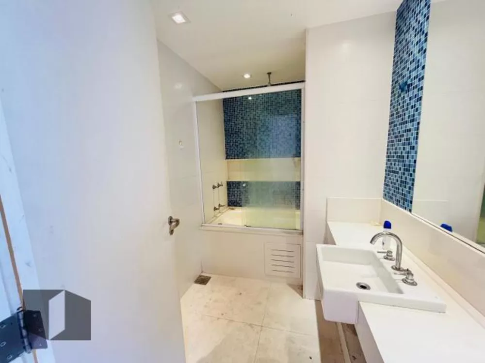 Apartamento, 3 quartos, 170 m² - Foto 2