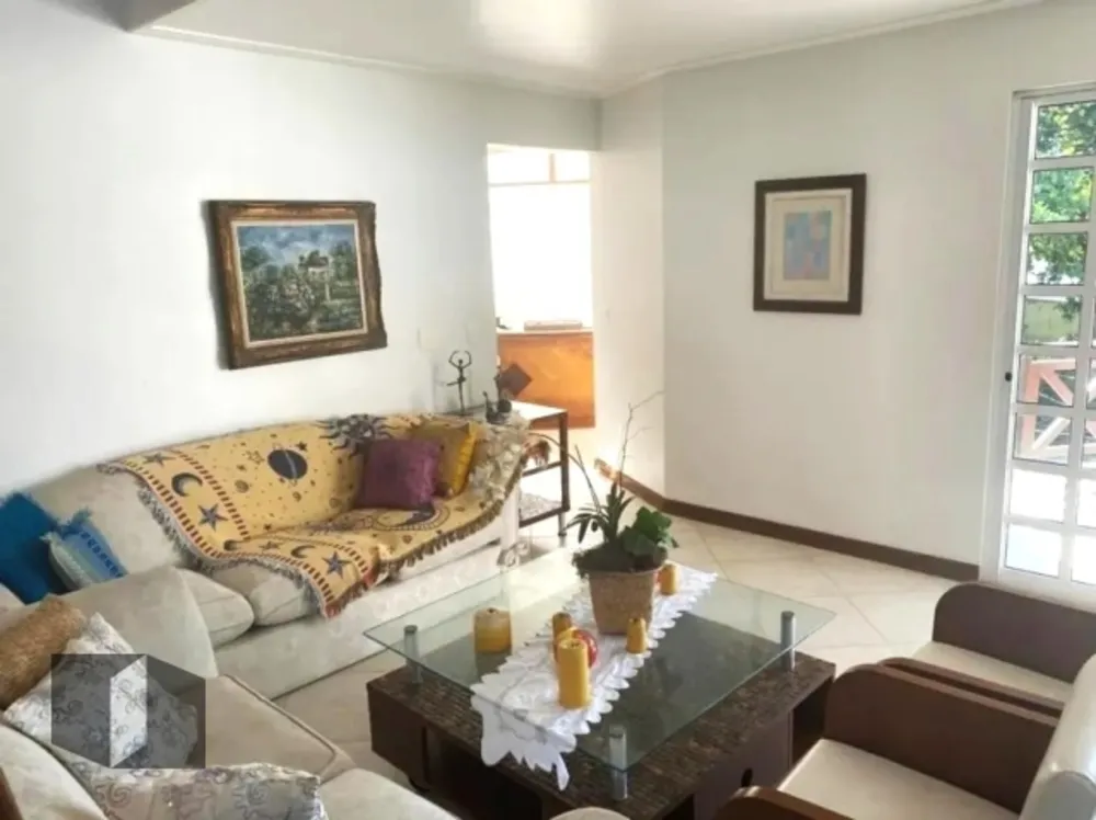 Casa, 5 quartos, 352 m² - Foto 2