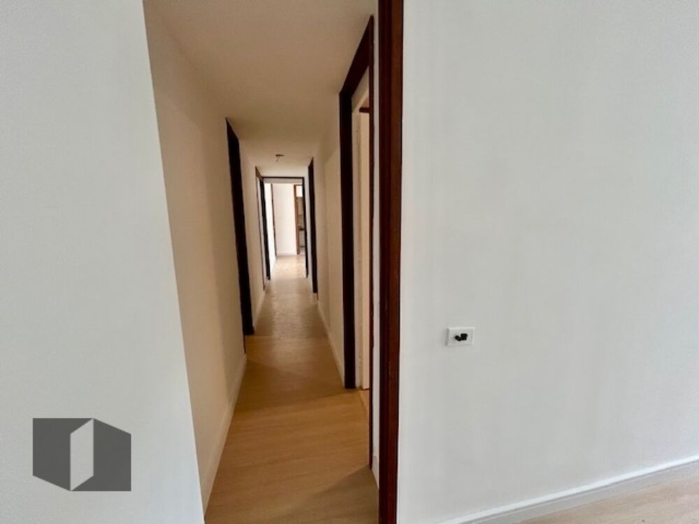 Apartamento à venda com 3 quartos, 114m² - Foto 8