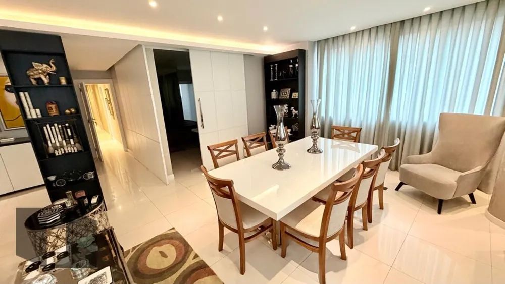 Apartamento, 3 quartos, 215 m² - Foto 2