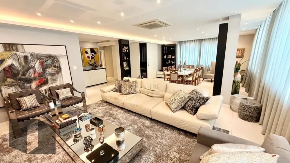 Apartamento, 3 quartos, 215 m² - Foto 1