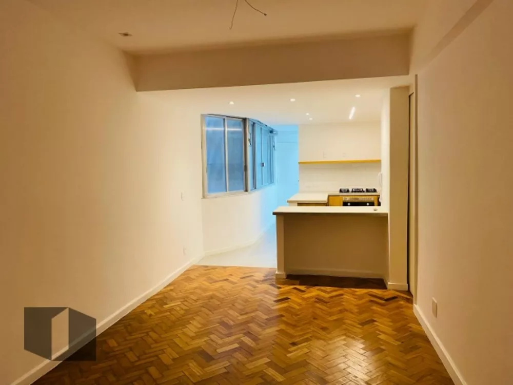 Apartamento à venda com 3 quartos, 105m² - Foto 3