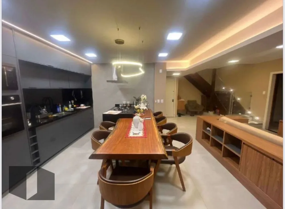 Cobertura, 4 quartos, 195 m² - Foto 1