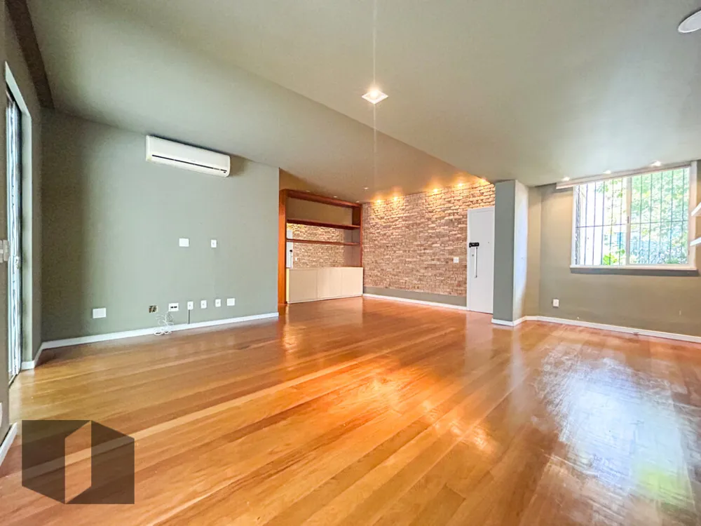 Apartamento, 3 quartos, 158 m² - Foto 1