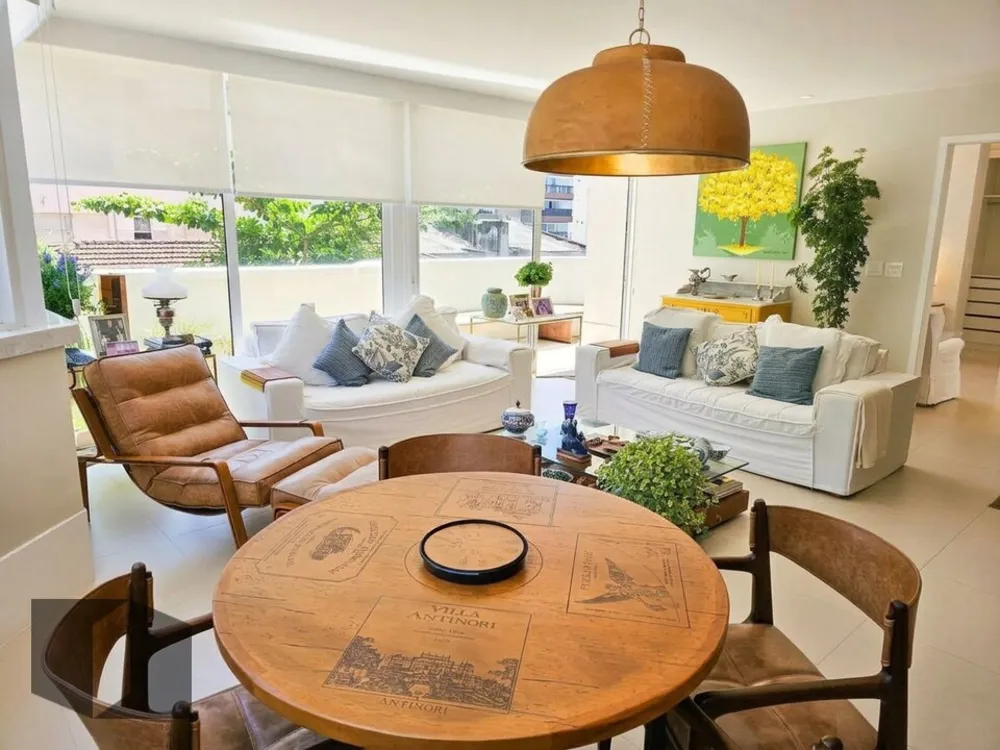 Cobertura, 3 quartos, 225 m² - Foto 1