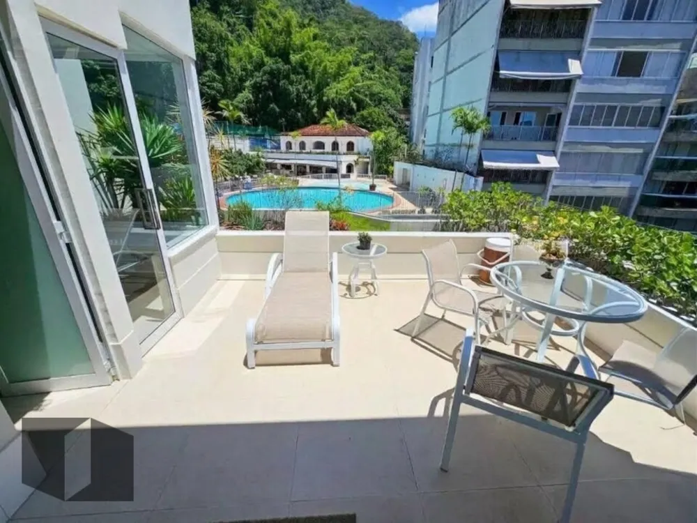 Cobertura, 3 quartos, 225 m² - Foto 2