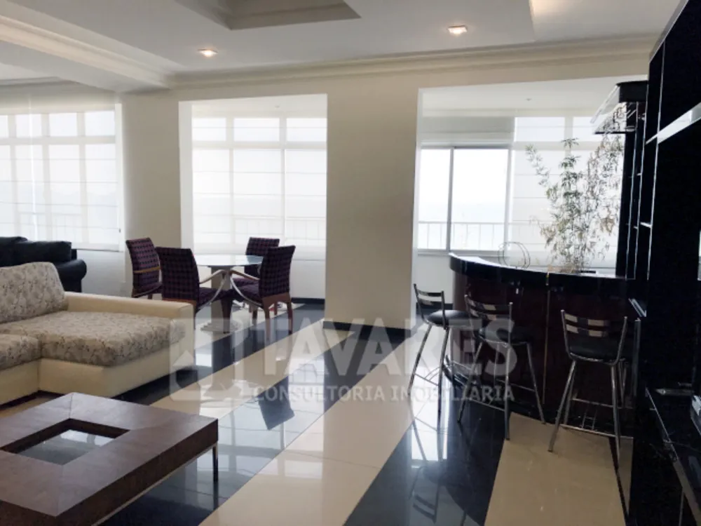 Apartamento, 3 quartos, 188 m² - Foto 2
