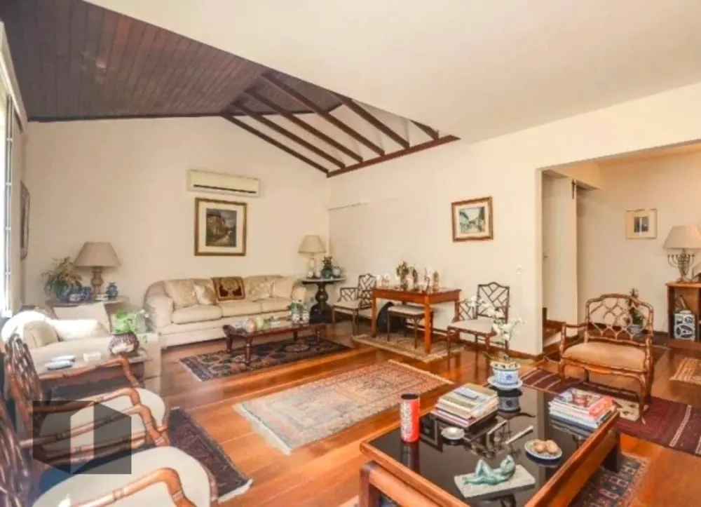 Casa, 3 quartos, 229 m² - Foto 2