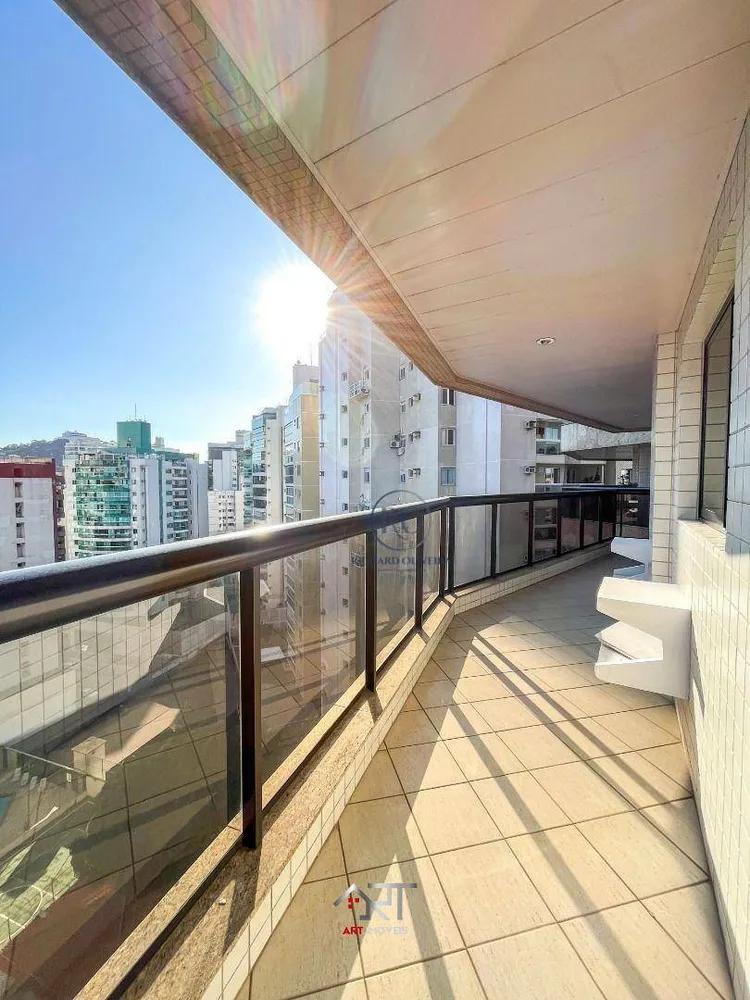 Apartamento, 3 quartos, 140 m² - Foto 1
