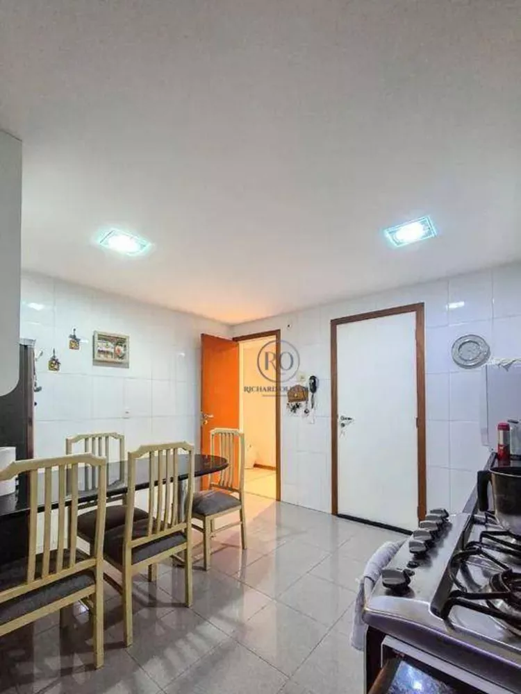 Apartamento, 3 quartos, 140 m² - Foto 2