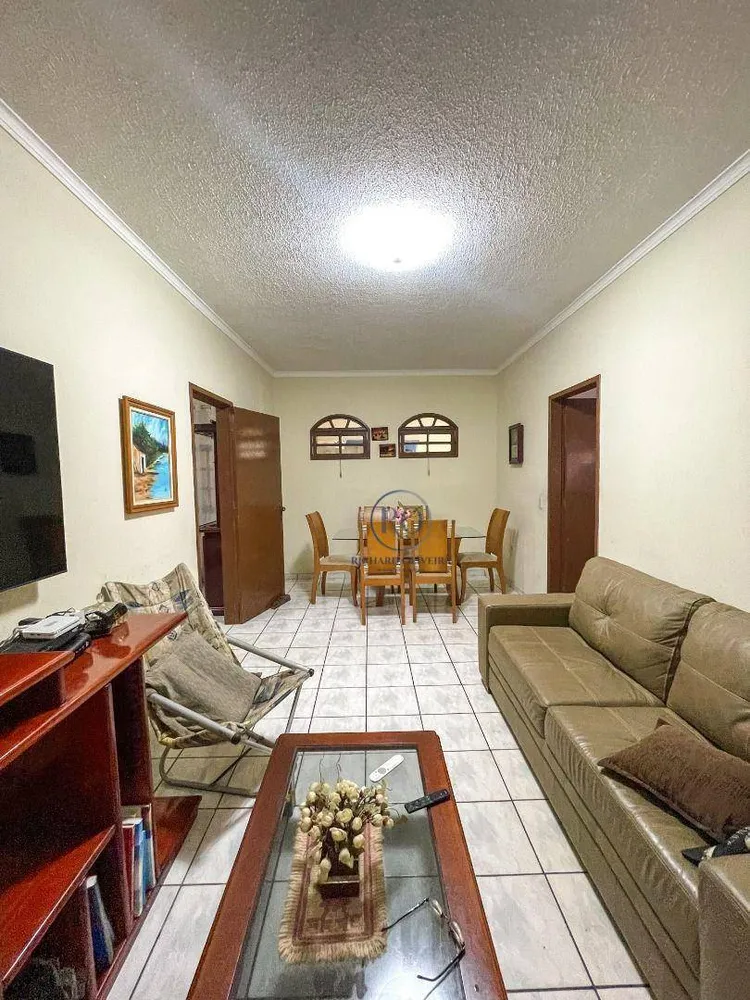 Casa, 4 quartos, 300 m² - Foto 4