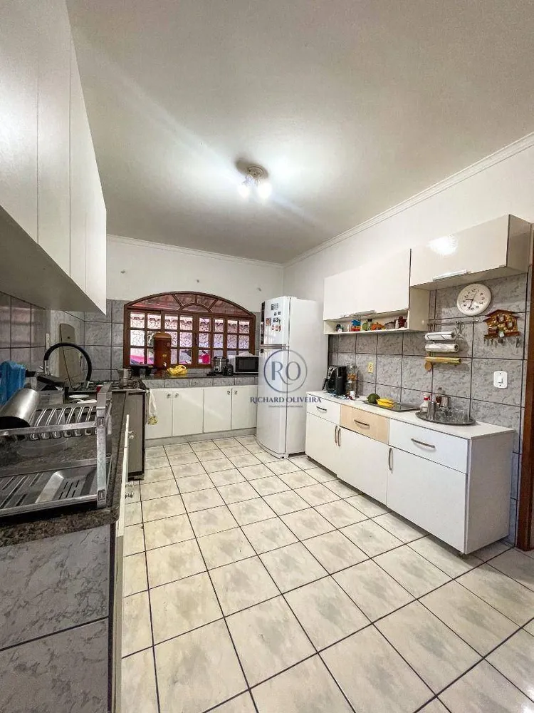 Casa, 4 quartos, 300 m² - Foto 10
