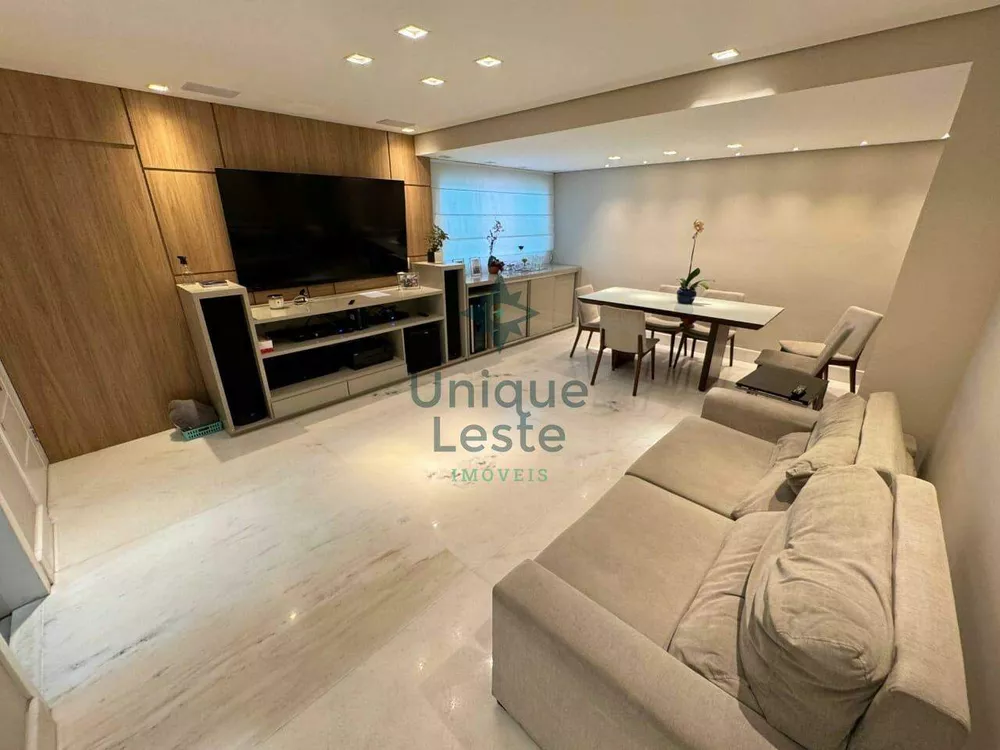 Apartamento à venda com 3 quartos, 141m² - Foto 1