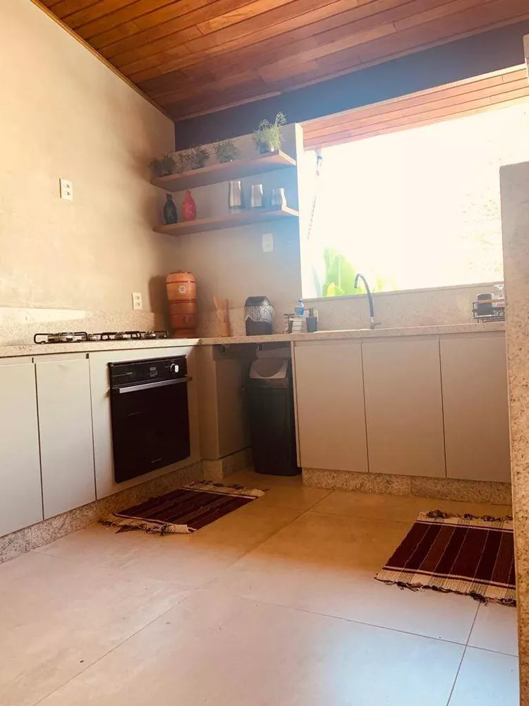 Casa, 3 quartos, 260 m² - Foto 4