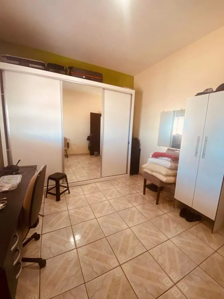 Casa à venda com 5 quartos, 360m² - Foto 4