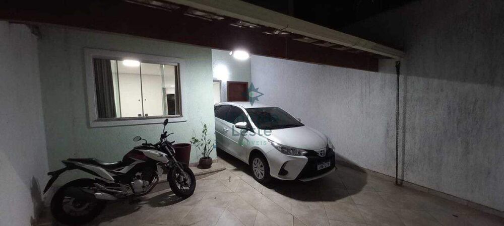Casa, 3 quartos, 156 m² - Foto 3