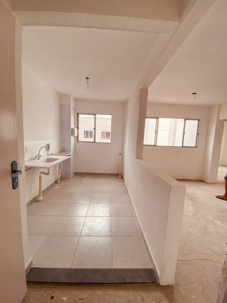 Apartamento à venda com 2 quartos, 47m² - Foto 2